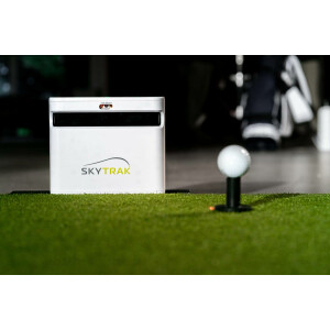 SkyTrakPlus - Golf Launch Monitor